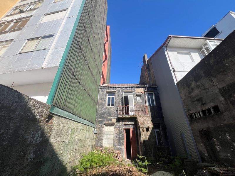 Foto fafc848c-fabd-4690-a1ca-e3258fdf9547. Casa adossada a Sardoma - Castrelos Vigo
