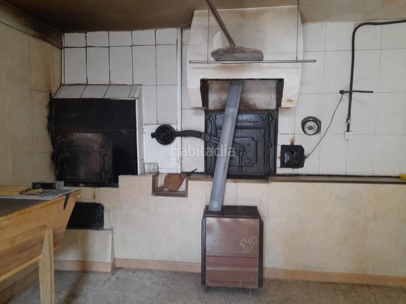 Foto fcaa6e85-a7ad-46ef-9f5a-9dbefce33c71. Lloguer local comercial a Coles