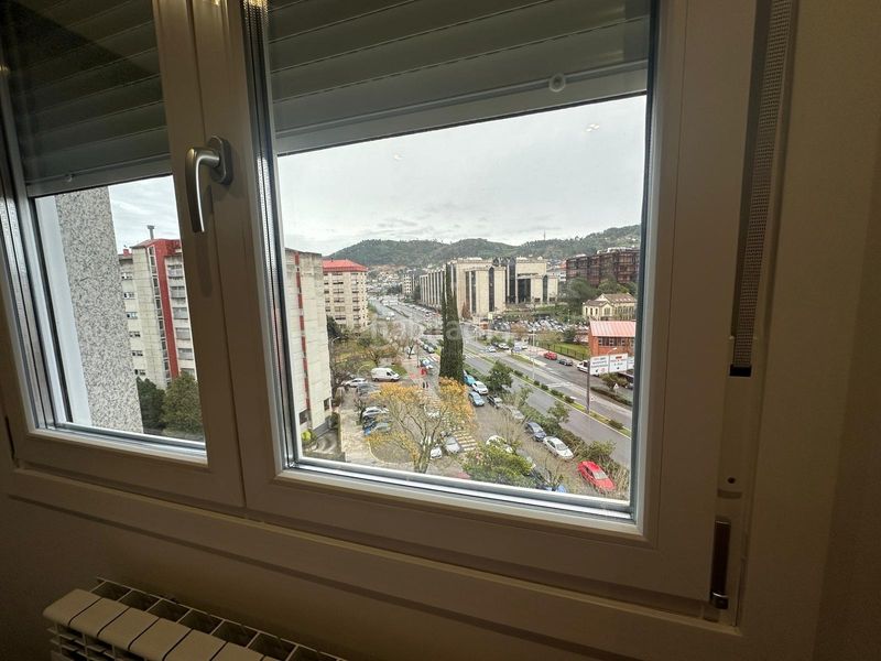 Foto 2b466770-b780-4495-95c4-41e744866134. Pis amb calefacció aparcament a As Lagoas Ourense