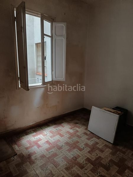 Foto 4128bed8-db9e-4098-9f44-86992119aa1a. Edificio amplio edificio semireformado en posio, oportunidad única en Ourense
