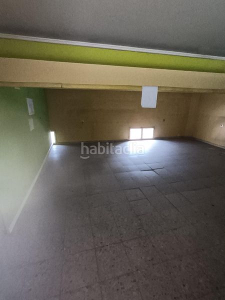Foto 4f1fe997-e27f-4589-b3cd-c337273daefe. Edificio amplio edificio semireformado en posio, oportunidad única en Ourense
