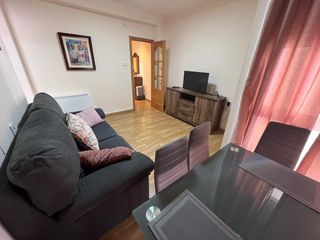 Rent Flat in Centro. Piso en alquiler en lagunas, ourense  ideal para familias