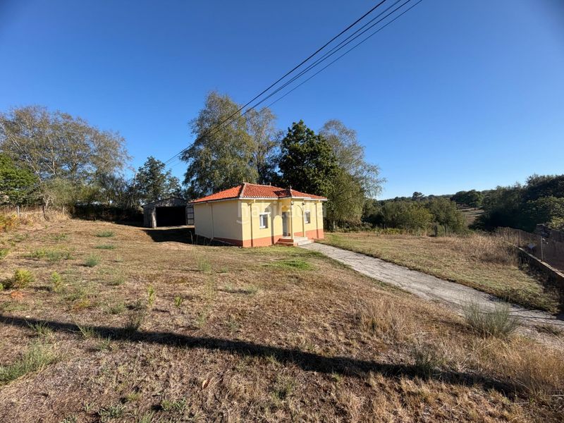 Foto 55892862-3bda-45fb-a741-c7c881009fd6. Country house with heating parking in Montederramo