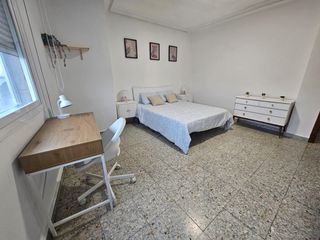 Lloguer Pis a A Ponte. Amplio piso en alquiler para trabajadores  zona a ponte
