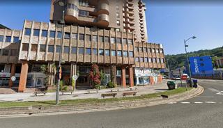 Lloguer Local Comercial a San Pedro de Deusto - La Ribera. Local en alquiler en pio x