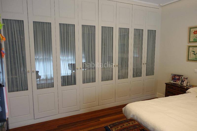 Foto 05ecab60-a800-4a46-b6d0-9de3398b2457. Flat with heating parking in Las Arenas Getxo