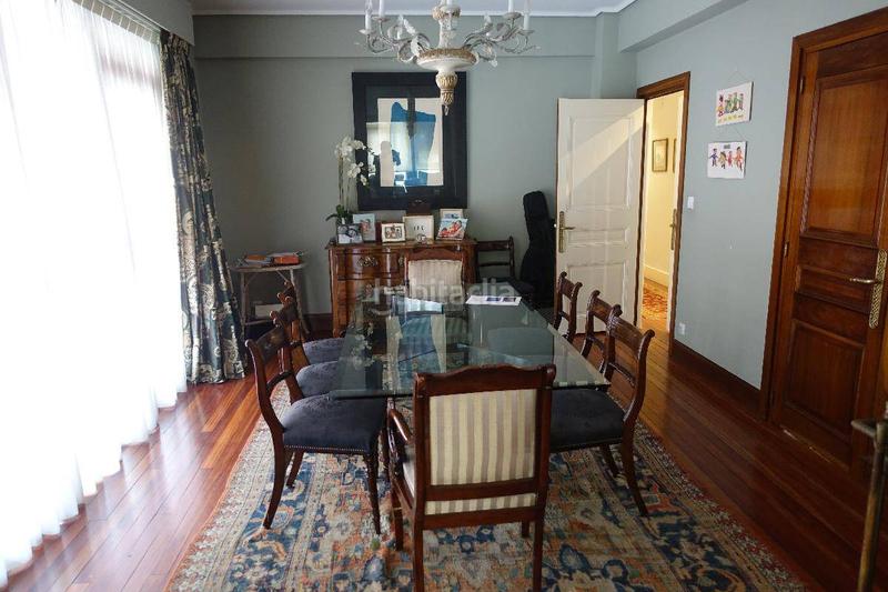 Foto 1f8516f4-5110-4dfc-8389-dfa9a99abead. Flat with heating parking in Las Arenas Getxo