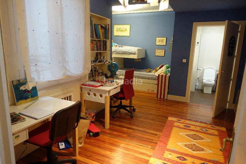 Foto 4105bf8f-9a6a-414f-9b59-7b47f0f32300. Flat with heating parking in Las Arenas Getxo