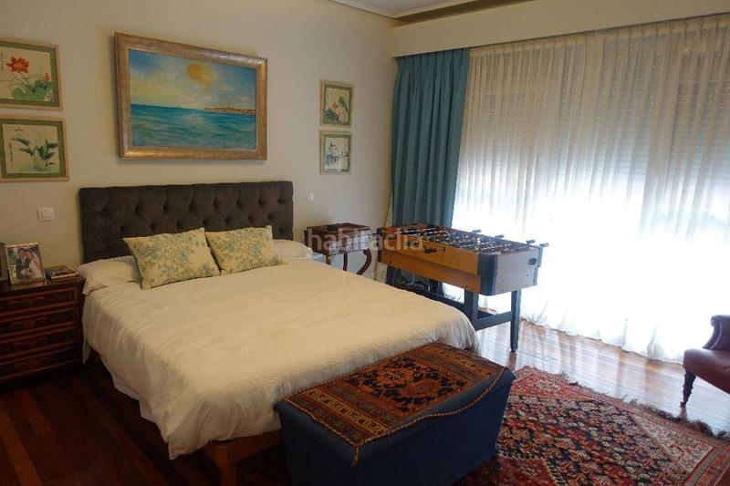 Foto 4aed66dd-87bc-4d73-906b-f9b072942244. Flat with heating parking in Las Arenas Getxo