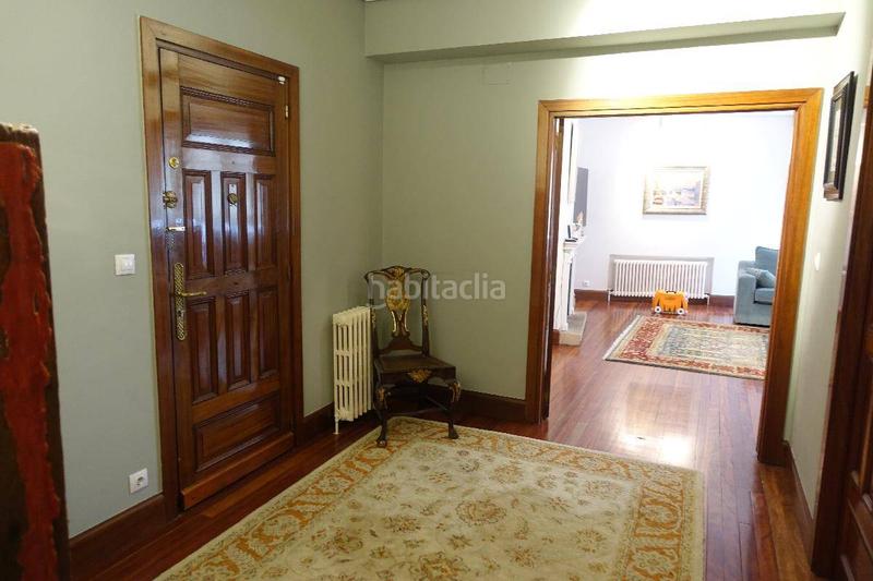 Foto 82a4d8f8-e142-4186-b094-ca30fb2856bc. Flat with heating parking in Las Arenas Getxo