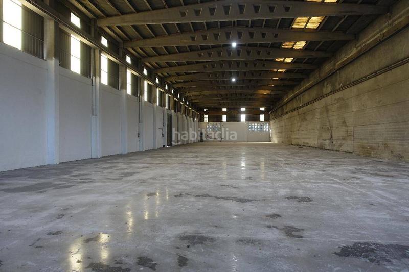 Foto 874b46ff-757d-4d8a-a3a0-fc52e2d27506. Nave industrial pabellón en venta en amorebieta en Amorebieta - Etxano