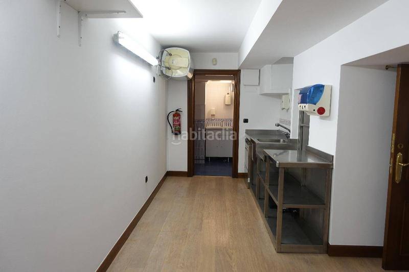 Foto 6cf4bd5d-cffd-4084-9b7c-6bd84a86c717. Alquiler local comercial bar restaurante en artaza. en Leioa