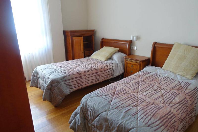 Foto 5ae49c93-6bc3-4781-9682-b98eedfdb52f. Chalet  unifamiliar en Samano en Samano Castro - Urdiales