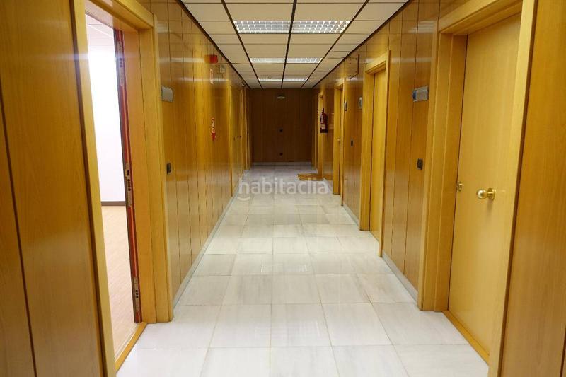 Foto 0f281a9c-f54e-4f82-8654-af21db334c97. Alquiler oficina  en alquiler en Artatza-Pinueta-Pinosolo Leioa