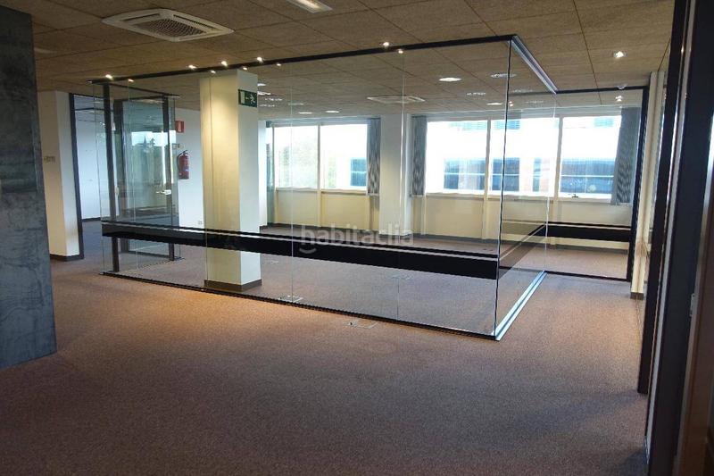 Foto b8d47cf0-bf75-4610-80a4-4026e5e2dbce. Lloguer oficina a Artatza-Pinueta-Pinosolo Leioa