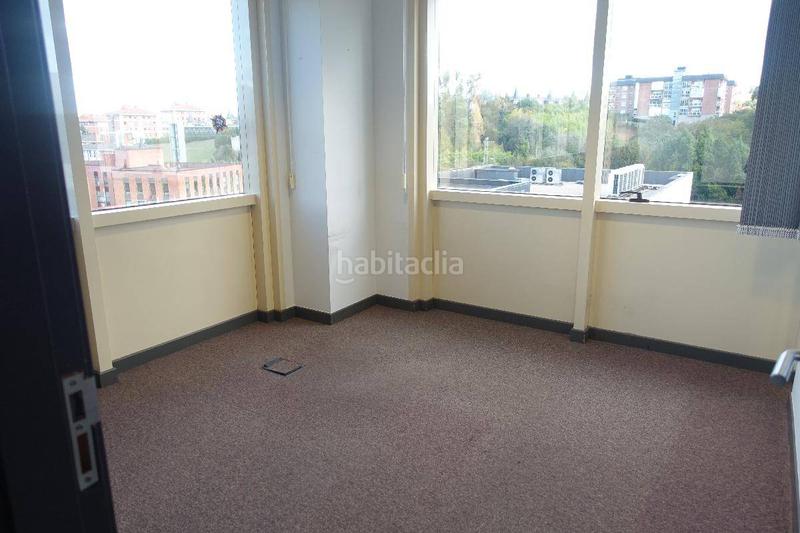 Foto 1218c428-2cff-4eed-8b75-a89d23298cba. Location bureau dans Artatza-Pinueta-Pinosolo Leioa