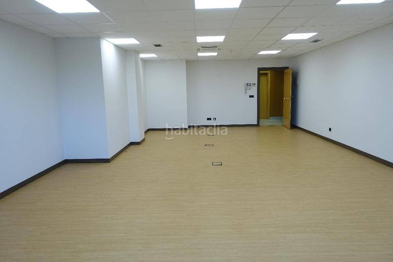 Foto c5c29ab6-d632-4506-bdb9-13edaae501db. Location bureau dans Artatza-Pinueta-Pinosolo Leioa