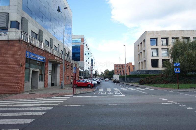 Foto e0d27cae-7968-4ee2-83c3-8350c646afc1. Location bureau dans Artatza-Pinueta-Pinosolo Leioa