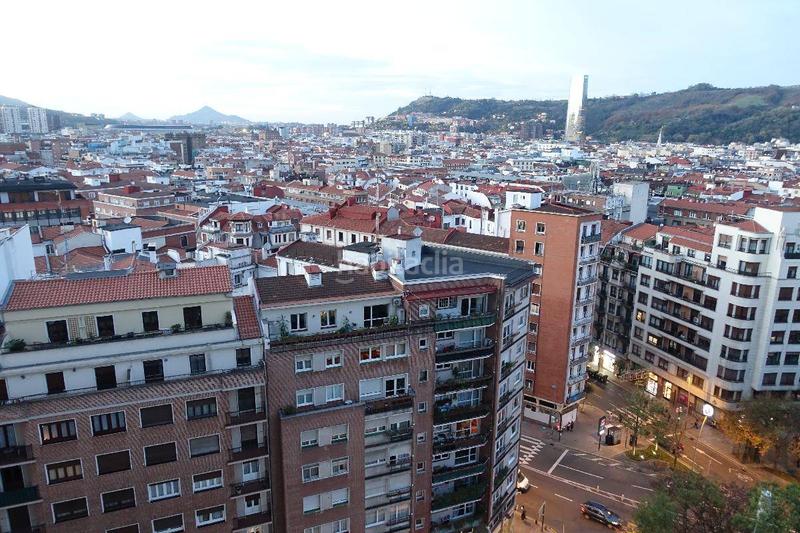 Foto b5ebbb9c-15bf-4a57-af43-9c29579ae221. Rent flat with heating in Iralabarri Bilbao