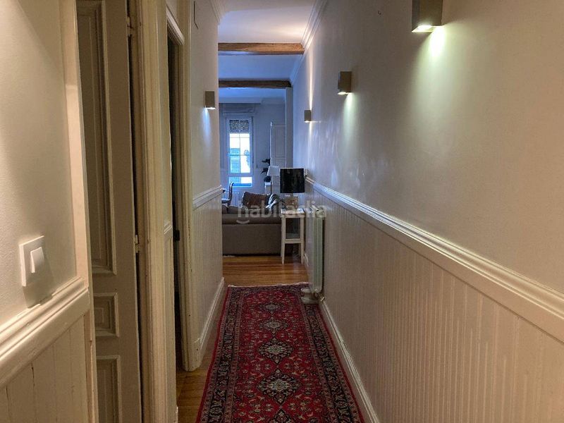 Foto 75f3572e-1634-4842-8334-52594ced89e8. Pis a Abandoibarra - Guggenheim Bilbao