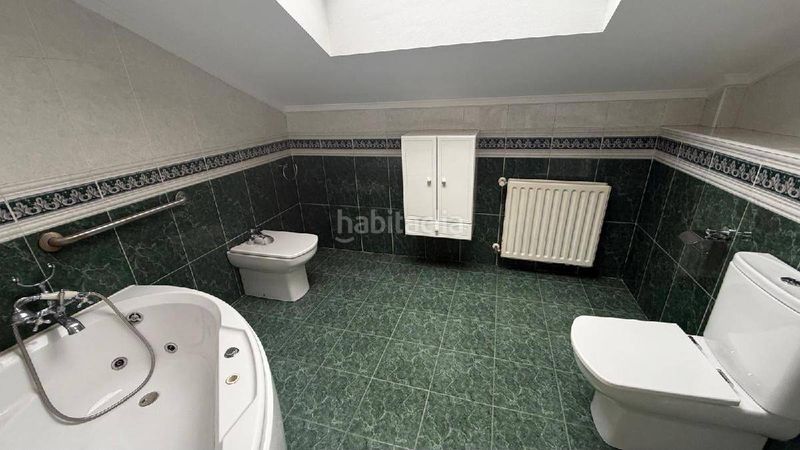 Foto f72e0d34-96a4-4865-863c-5989c901af67. Xalet amb calefacció aparcament a Mioño-Santullán Castro - Urdiales