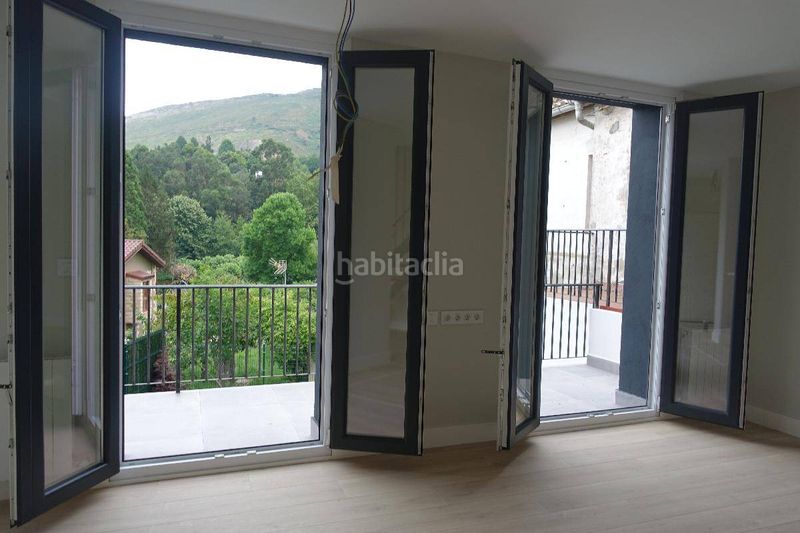 Foto 4653faa9-a894-456e-87ac-a0bcdb8c7d6d. Piso venta de duplex con jardín en mioño en Mioño-Santullán Castro - Urdiales