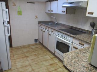 Location Appartement  Rúa da escalinata do aturuxo. Alquiler piso en zona xunta, antigüa estación bus