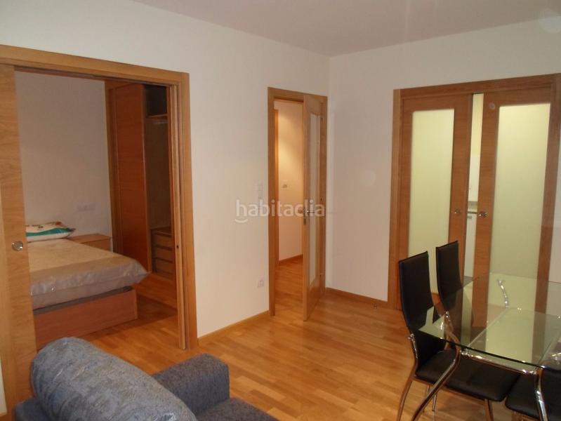 Foto e5ed903d-c0a1-4855-b8ee-1799b55820f4. Lloguer apartament amb aparcament a Conxo Santiago de Compostela