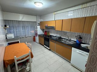 Miete Etagenwohnung  Rúa de santiago de guayaquil. Piso céntrico con 3 habitaciones y 2 baños