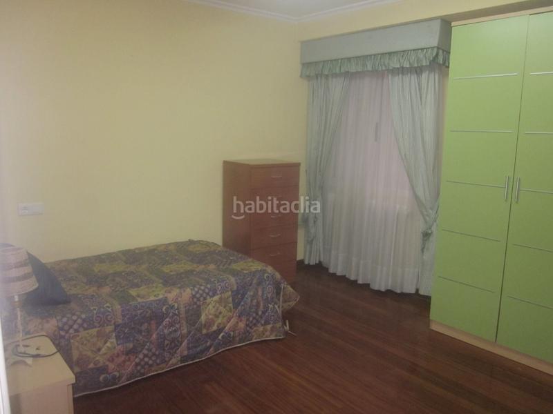 Foto fc9df9e3-9bed-4f11-9b13-cffbc5d35336. Miete etagenwohnung mit heizung in Ensanche - Sar Santiago de Compostela