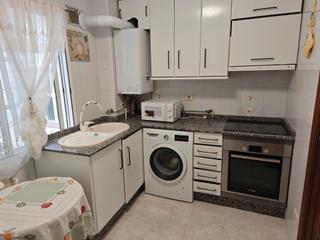 Location Appartement  Rúa de santiago león de caracas. Piso céntrico de 3 dormitorios