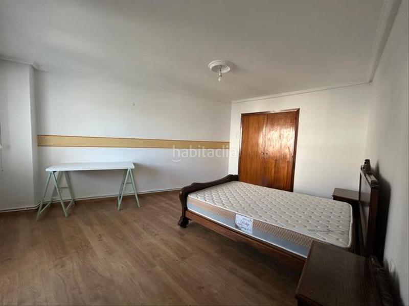 Foto 3d3a0e17-07d3-474f-a168-64ddec7ee49e. Rent flat in Ensanche - Sar Santiago de Compostela