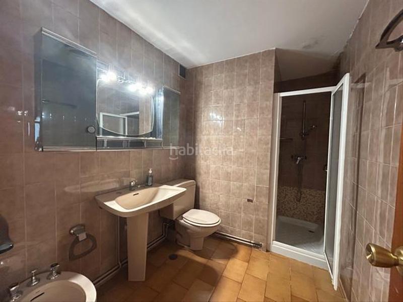 Foto 896e4bb2-340c-4d4b-a1fe-16f0f312de73. Rent flat in Ensanche - Sar Santiago de Compostela