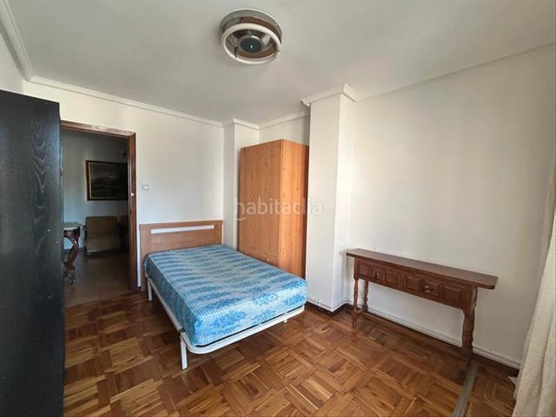 Foto c9e4c78e-4e72-442c-9632-97bc93324293. Rent flat in Ensanche - Sar Santiago de Compostela