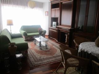 Miete Etagenwohnung  Avenida de ferrol. Piso  3 habitaciones para estudiantes campus sur