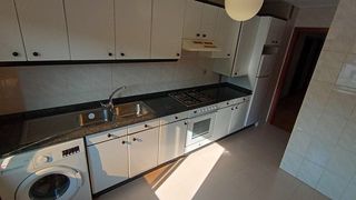 Lloguer Pis  Rúa de parís. Piso 3 habitaciones, salón, cocina y 2 baños