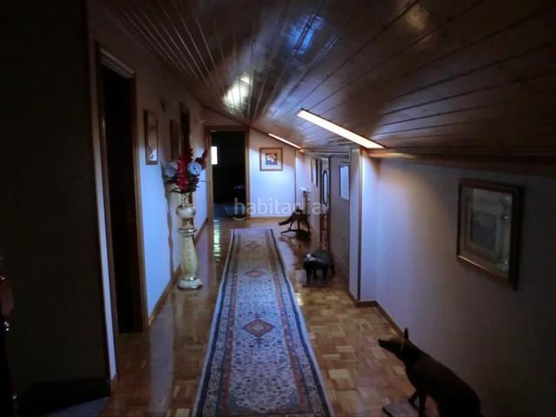 Foto 3cbf6cc8-5902-454f-a343-0e4f2dab2dc1. House in Bertamirans Ames