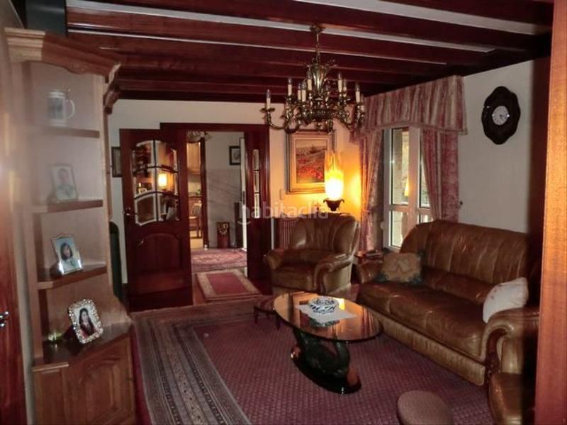 Foto fa8db5c5-a134-4941-baac-bfcff1ec1181. House in Bertamirans Ames