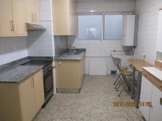 Location Appartement  Rúa nova de abaixo. Vivienda sin muebles de 3 dormitorios en el centro de santiago