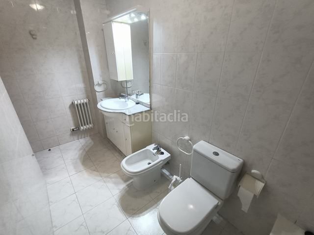 Foto 4747cc39-4406-4d38-a83e-f7daa82cd021. Miete appartement mit heizung parking in O Milladoiro Ames