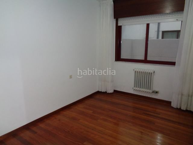 Foto a4a3f0cd-7d5f-4ab8-8a95-f68c20d28560. Miete appartement mit heizung parking in O Milladoiro Ames
