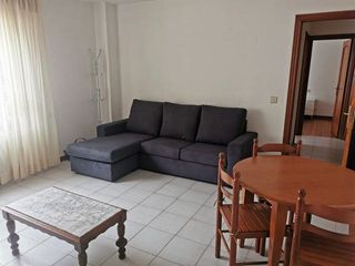 Lloguer Apartament  Rúa de santa marta de arriba. Piso 3 habitaciones zona santa marta-campus sur