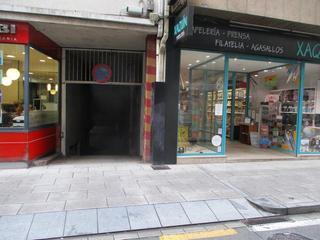Aparcament cotxe a Rúa Nova de Abaixo