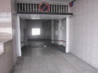 Location Parking voiture  Avenida de ferrol. Plaza de garaje en doutor maceira