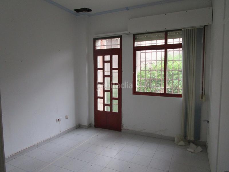 Foto 47fd2522-fa70-4171-8804-5ed2776d6921. Location local commercial dans Ensanche - Sar Santiago de Compostela