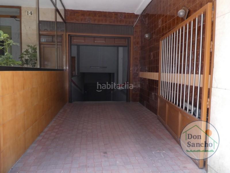 Foto 032fbea8-e5a9-4bc2-b8b2-4c214c82a4ec. Car parking in Delicias Valladolid