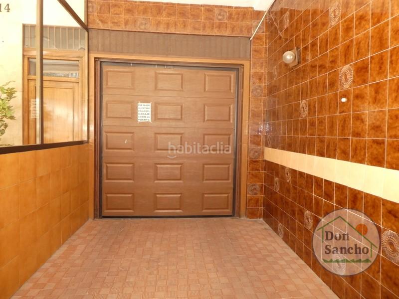 Foto 6d20a19f-26de-40c3-b1f0-b56b1ee83d44. Car parking in Delicias Valladolid