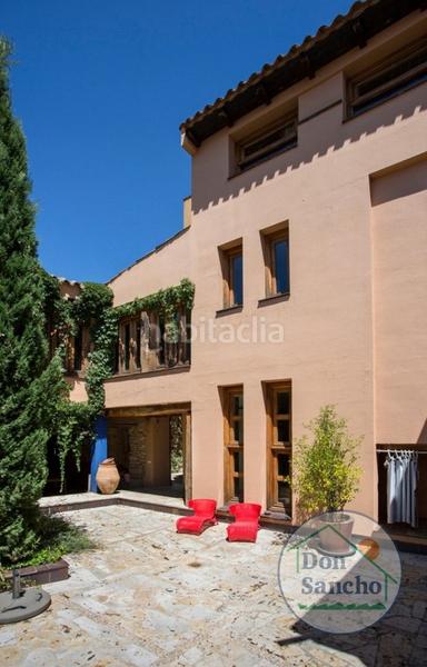 Foto 2b2736fd-2b0b-4c44-965e-048f35d8d882. Casa amb calefacció aparcament a Simancas