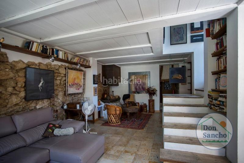 Foto b11e17c7-6c50-4ac1-be79-c5bdd588e13a. Casa amb calefacció aparcament a Simancas