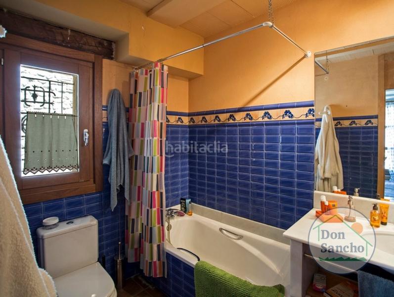 Foto ed9c384e-a2ce-4d9e-be7d-05a0845da58a. Casa amb calefacció aparcament a Simancas